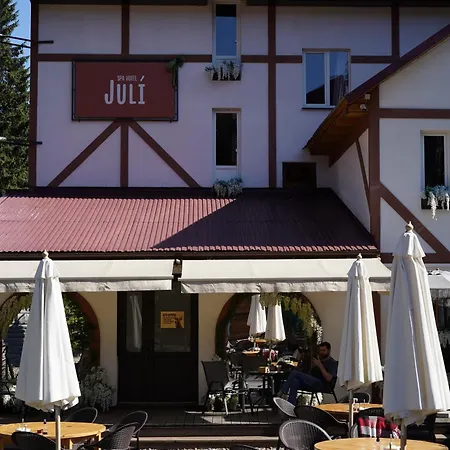 Julia Hotel Dragobrat